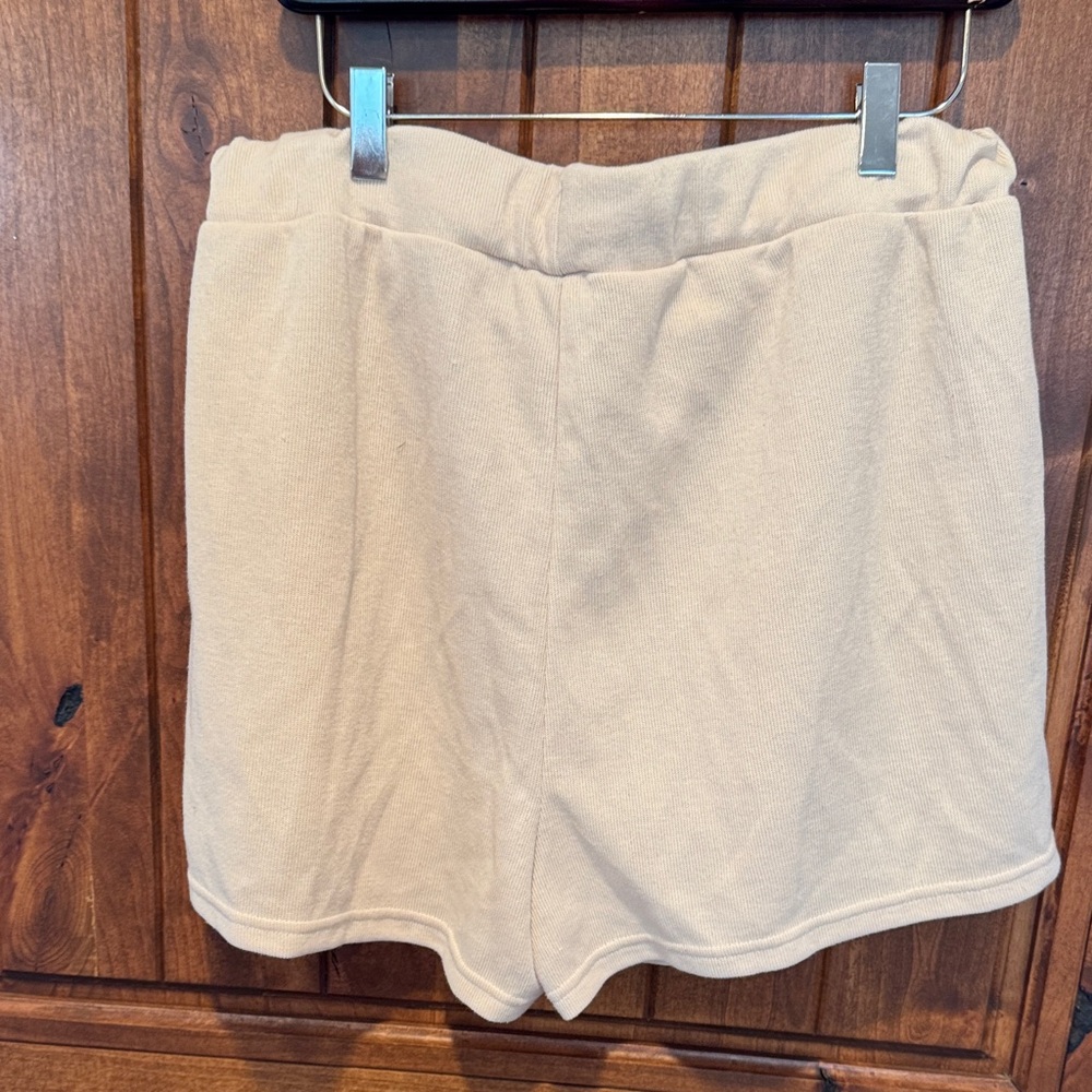 Women's Cream Drawstring Shorts - Picture 4 of 4